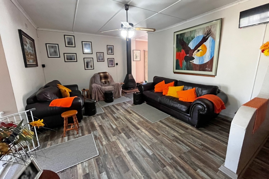 6 Bedroom Property for Sale in Hartenbos Central Western Cape